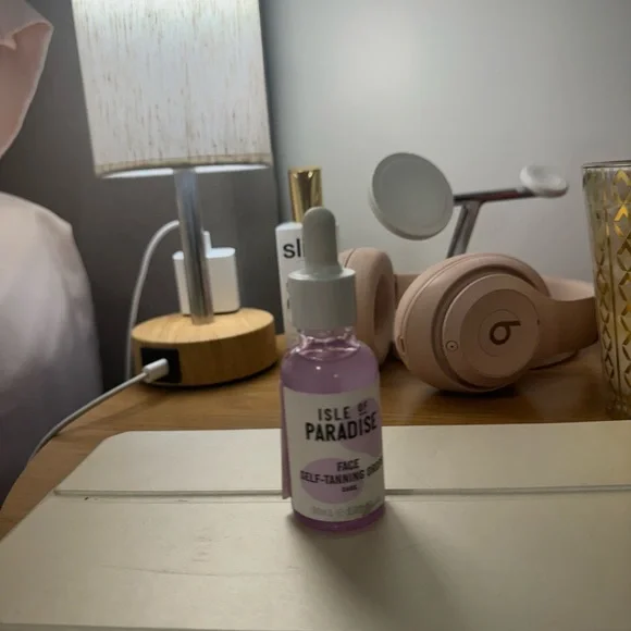 Isle of Paradise Face Self-Tanning Drops - Purple - Picture 7 of 7